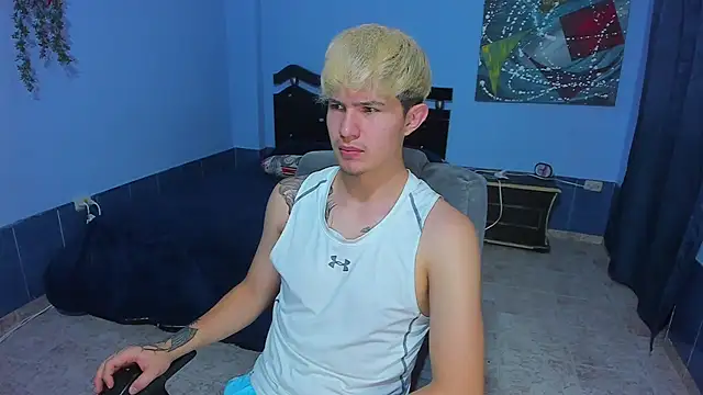 patrik 027 online show from April 17, 5:49 pm