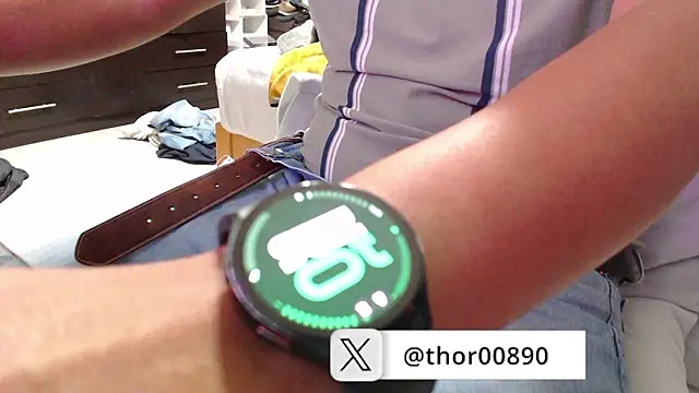 Snapshot of thor000089 chatting on March 18, 4:26 am thor000089 online show from March 18, 4:26 am