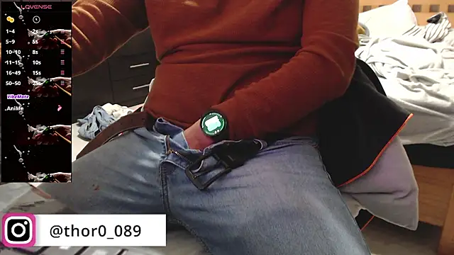 Snapshot of thor000089 chatting on March 19, 3:32 am thor000089 online show from March 19, 3:32 am