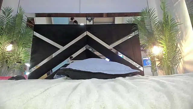 candy sweet  online show from February 7, 6:13 pm