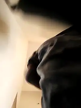 Snapshot of Mallupaiyanaachu chatting on March 5, 3:29 pm Mallupaiyanaachu online show from March 5, 3:29 pm