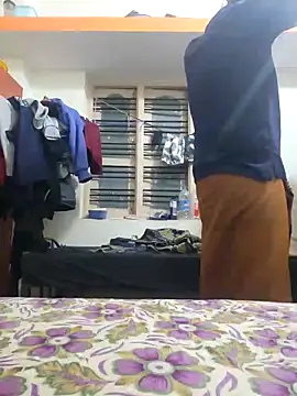 Snapshot of Mallupaiyanaachu chatting on March 11, 4:07 pm Mallupaiyanaachu online show from March 11, 4:07 pm