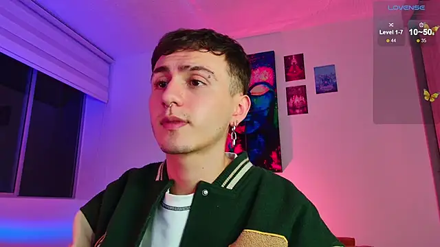 Snapshot of dimitri-bilak chatting on November 20, 1:50 am dimitri-bilak online show from November 20, 1:50 am