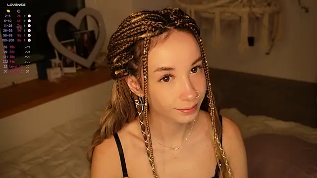 EmelyBenz online show from January 17, 3:33 am