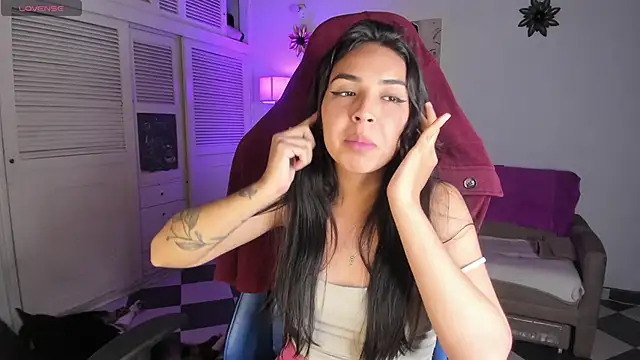 Miss Nicole online show from January 14, 5:08 am