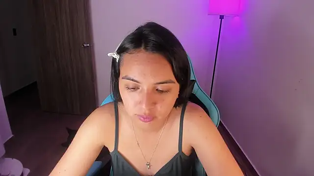 Miss Nicole online show from December 2, 7:09 pm