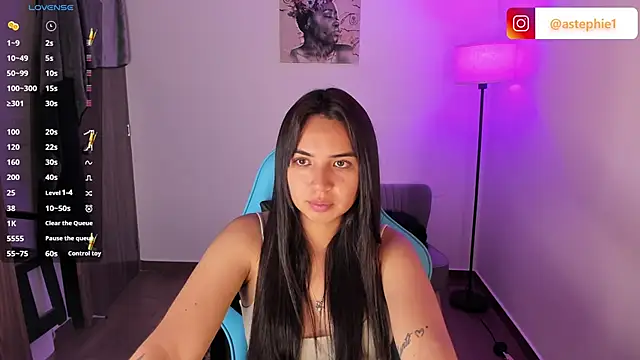 Snapshot of Miss_Nicole chatting on March 15, 1:11 am Miss Nicole online show from March 15, 1:11 am