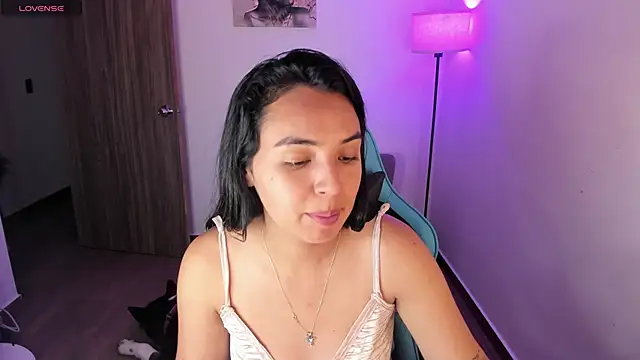 Snapshot of Miss_Nicole chatting on March 22, 7:17 pm Miss Nicole online show from March 22, 7:17 pm