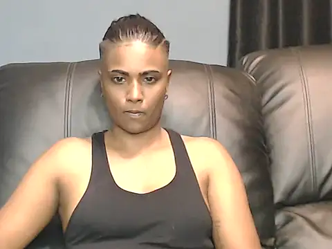 Dominate-stud online show from January 17, 2:27 am