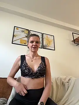 Suesse Schnitte online show from March 10, 8:30 am