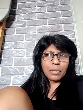 Snapshot of MsAttitude chatting on December 14, 8:13 am MsAttitude online show from December 14, 8:13 am