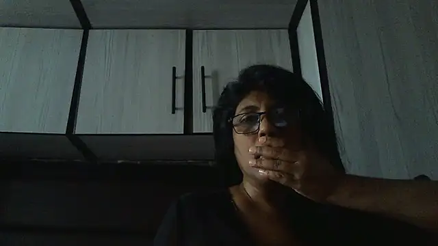 Snapshot of MsAttitude chatting on December 19, 11:50 am MsAttitude online show from December 19, 11:50 am