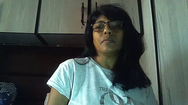 Snapshot of MsAttitude chatting on January 11, 11:02 am MsAttitude online show from January 11, 11:02 am