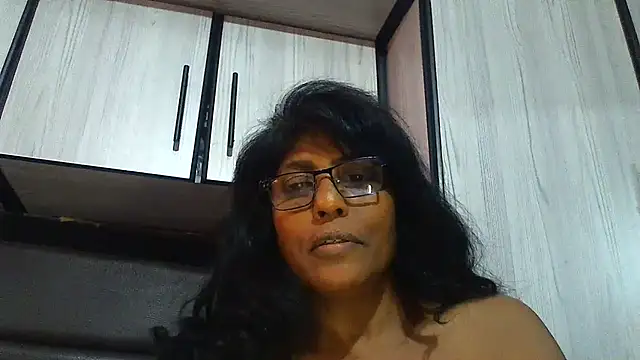 Snapshot of MsAttitude chatting on February 10, 12:08 pm MsAttitude online show from February 10, 12:08 pm