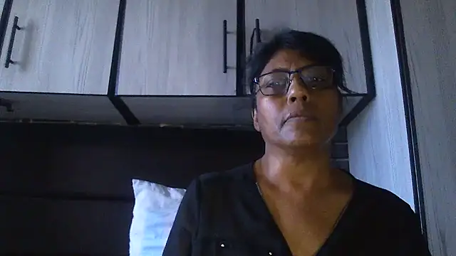 Snapshot of MsAttitude chatting on March 1, 9:40 am MsAttitude online show from March 1, 9:40 am