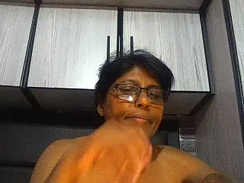 Snapshot of MsAttitude chatting on March 2, 12:32 pm MsAttitude online show from March 2, 12:32 pm