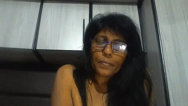 Snapshot of MsAttitude chatting on March 7, 4:44 pm MsAttitude online show from March 7, 4:44 pm