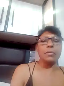 Snapshot of MsAttitude chatting on March 21, 3:24 pm MsAttitude online show from March 21, 3:24 pm