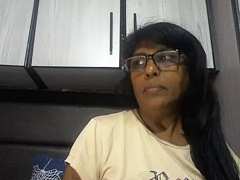 Snapshot of MsAttitude chatting on October 13, 6:46 am MsAttitude online show from October 13, 6:46 am