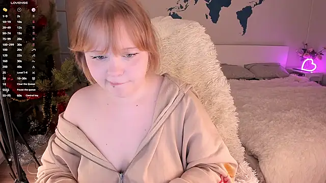 Snapshot of LisaLaas chatting on January 17, 5:19 pm LisaLaas online show from January 17, 5:19 pm