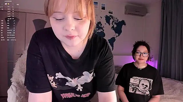 Snapshot of LisaLaas chatting on January 24, 5:32 pm LisaLaas online show from January 24, 5:32 pm