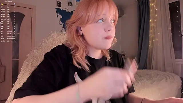 Snapshot of LisaLaas chatting on March 13, 3:39 pm LisaLaas online show from March 13, 3:39 pm