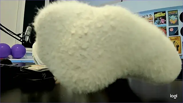 Snapshot of MistyBarnes chatting on December 2, 12:18 pm MistyBarnes online show from December 2, 12:18 pm