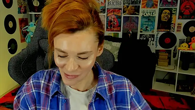 Snapshot of MistyBarnes chatting on December 16, 9:35 am MistyBarnes online show from December 16, 9:35 am