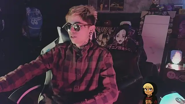AcidMilo online show from June 18, 8:57 pm