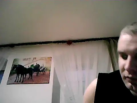 Snapshot of TransandBoy chatting on December 5, 2:58 pm TransandBoy online show from December 5, 2:58 pm