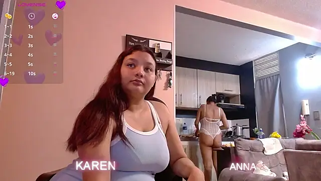 Snapshot of Karen_sex92 chatting on February 17, 6:47 pm Karen sex92 online show from February 17, 6:47 pm