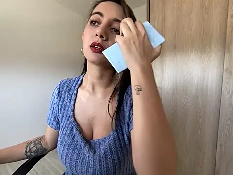 Snapshot of Anny_Moore09 chatting on March 1, 2:52 pm Anny Moore09 online show from March 1, 2:52 pm