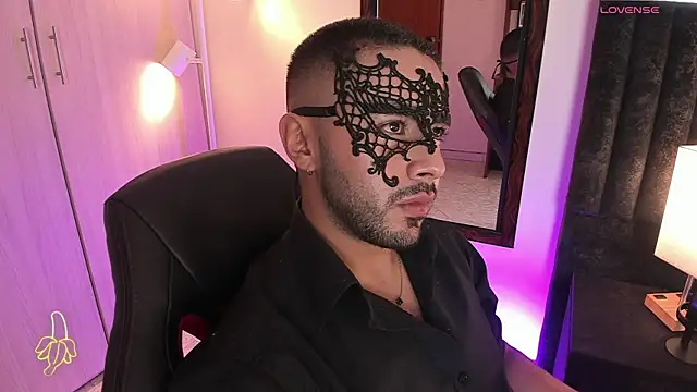 ItsMeEros online show from October 17, 9:39 pm