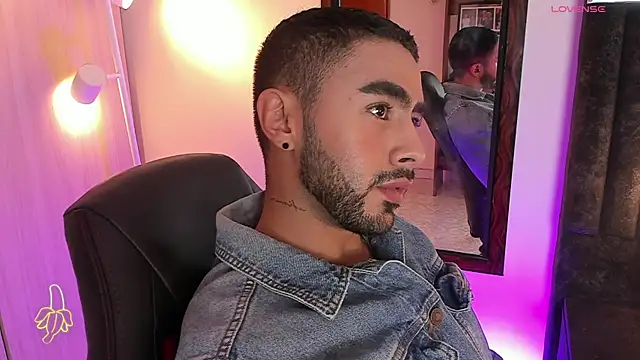 ItsMeEros online show from November 13, 11:25 pm