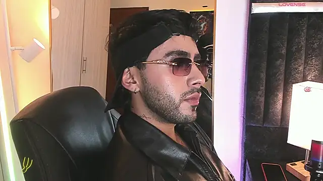 ItsMeEros online show from May 8, 11:32 pm