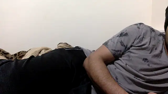 Snapshot of CoolBiDude chatting on January 17, 7:28 pm CoolBiDude online show from January 17, 7:28 pm