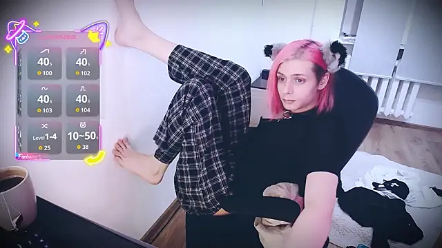 Littlepinkcat online show from January 15, 4:33 pm