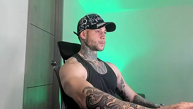  jamesleandros1 online show from May 23, 2:06 am