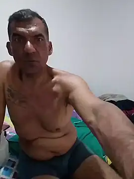 Snapshot of Daddy1972 chatting on June 10, 7:46 pm Daddy1972 online show from June 10, 7:46 pm