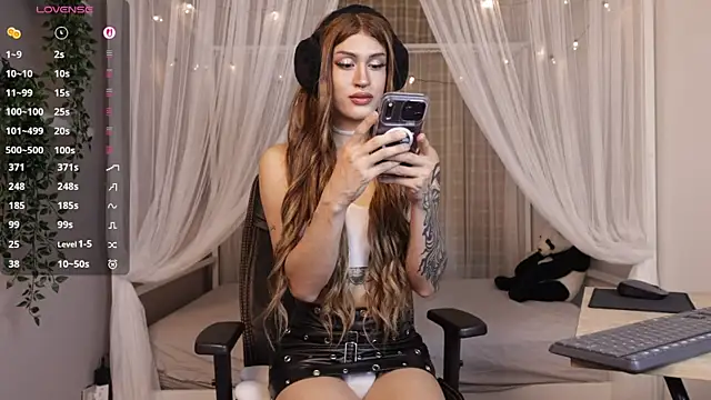julesbennet online show from May 29, 3:48 am