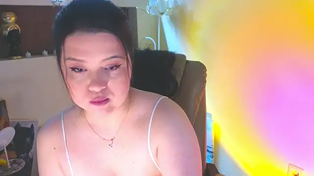Snapshot of Malika_uAngel chatting on April 20, 1:41 am Malika uAngel online show from April 20, 1:41 am
