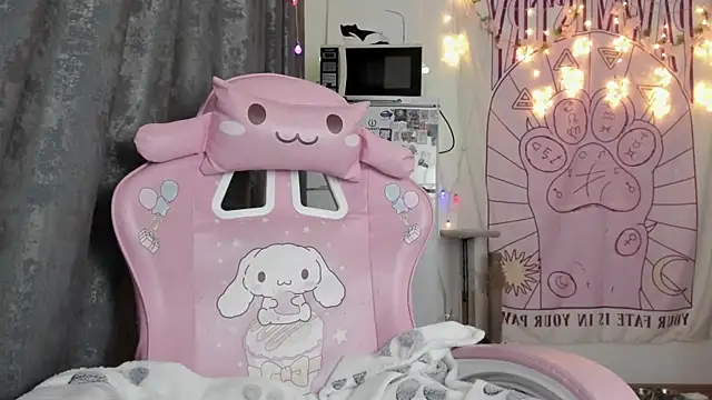 Holy420lolii online show from March 21, 4:51 pm