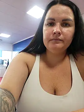 GeorgiaLerox online show from September 21, 11:45 am