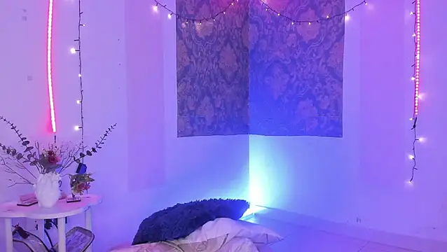 Snapshot of Eva_Lee_ chatting on July 19, 9:57 am Eva Lee online show from July 19, 9:57 am