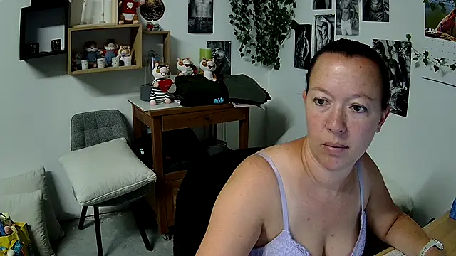 Snapshot of AnyaKrey@xh chatting on July 3, 7:59 am AnyaKreyxh online show from July 3, 7:59 am