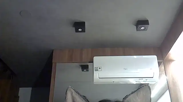 Skinny-Kitten online show from October 13, 2:33 am