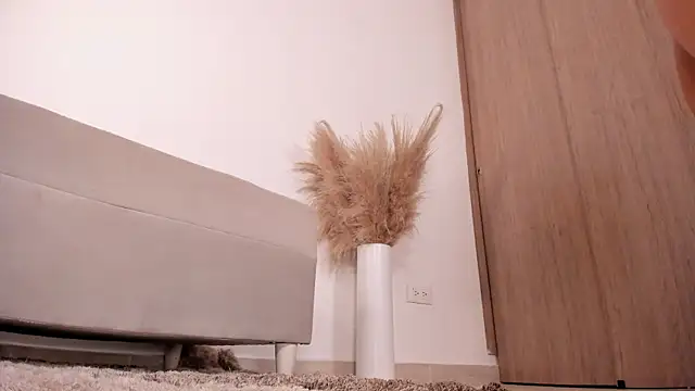 wandathompson  online show from February 27, 2:10 pm