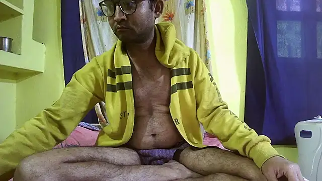 Snapshot of Cute_boy2000 chatting on January 11, 9:36 am Cute boy2000 online show from January 11, 9:36 am