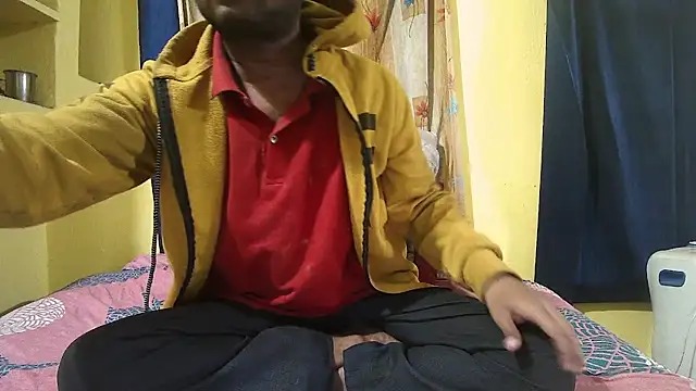 Snapshot of Cute_boy2000 chatting on January 13, 1:23 am Cute boy2000 online show from January 13, 1:23 am