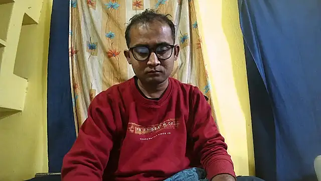 Snapshot of Cute_boy2000 chatting on February 9, 12:30 pm Cute boy2000 online show from February 9, 12:30 pm